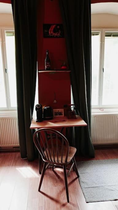 Sahara Studio With Shared Bathroom In City Centre Bratislava Dış mekan fotoğraf