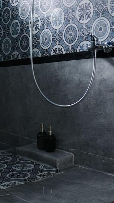 Sahara Studio With Shared Bathroom In City Centre Bratislava Dış mekan fotoğraf