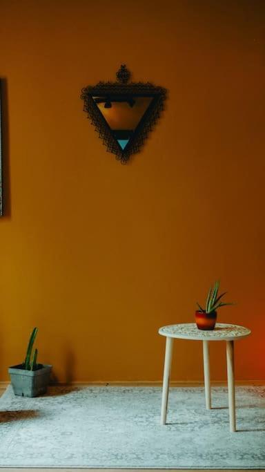 Sahara Studio With Shared Bathroom In City Centre Bratislava Dış mekan fotoğraf