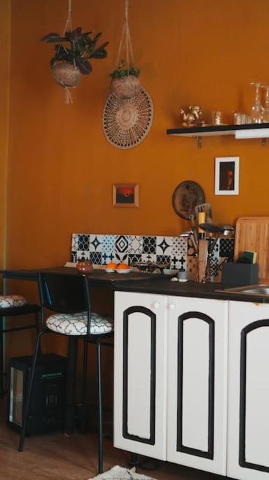 Sahara Studio With Shared Bathroom In City Centre Bratislava Dış mekan fotoğraf