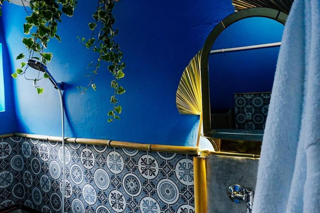Sahara Studio With Shared Bathroom In City Centre Bratislava Dış mekan fotoğraf
